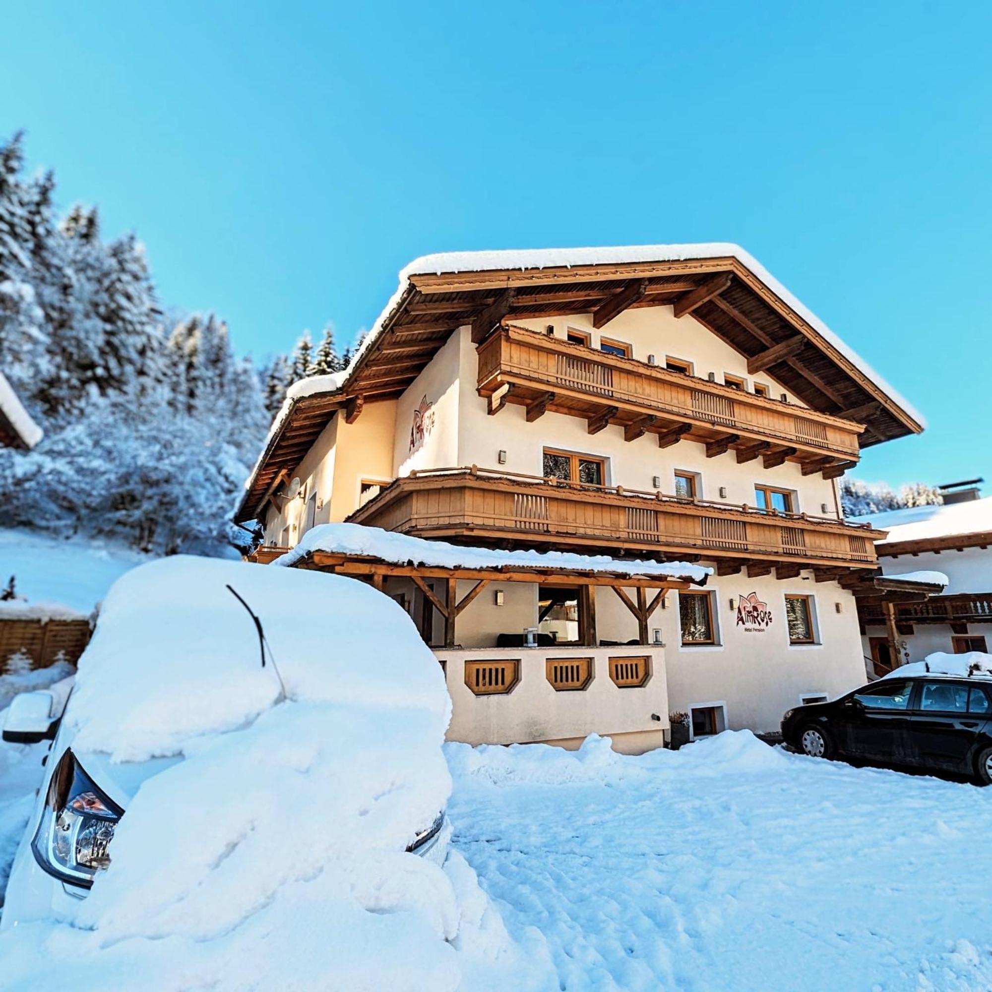 اوفاش Alpenchalet Almrose المظهر الخارجي الصورة